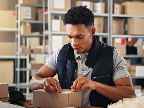 5 erreurs d'étiquetage colis qui ralentissent les livraisons