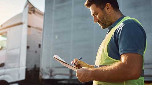 Travailler avec une PME de transport routier : quels avantages ?