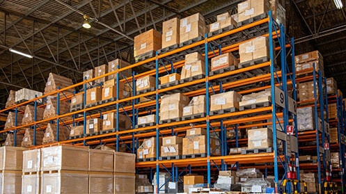 Pourquoi choisir un transporteur pour le stockage de vos marchandises ?