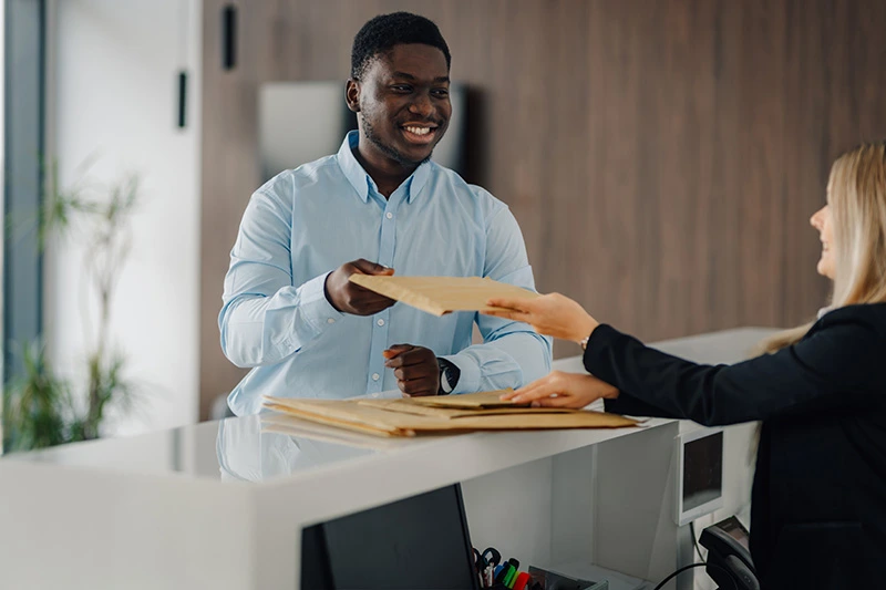 Navette régulière courrier professionnel